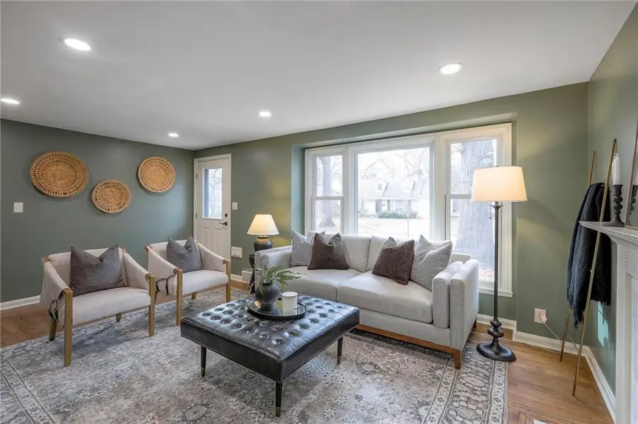 7307 Rosewood Drive, Prairie Village, KS 66208 - Image #3