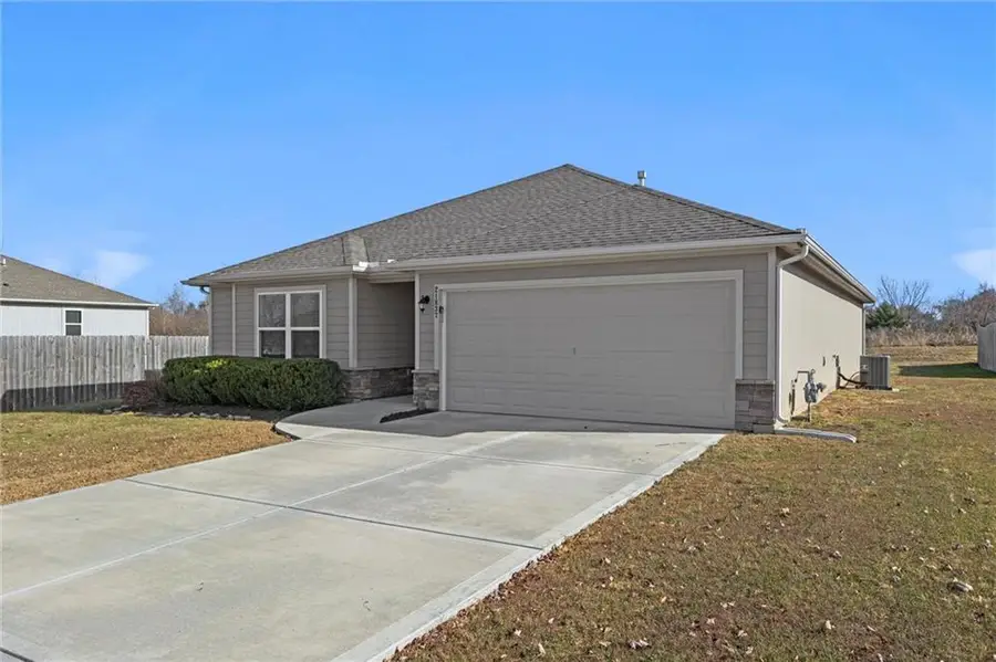 21837 Franklin Street, Spring Hill, KS 66083 - Image #2