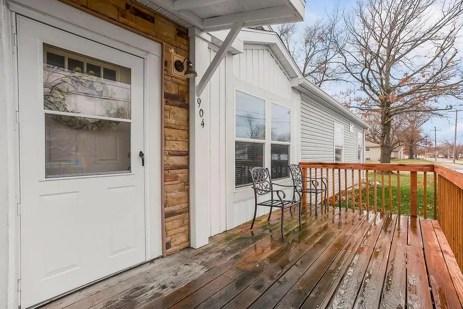 904 E Wilson Street, Ottawa, KS 66067 - #2