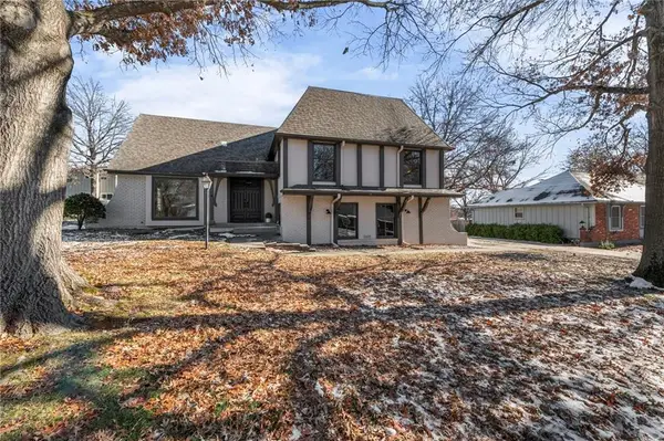 11625 Oak Street, Kansas City, MO 64114