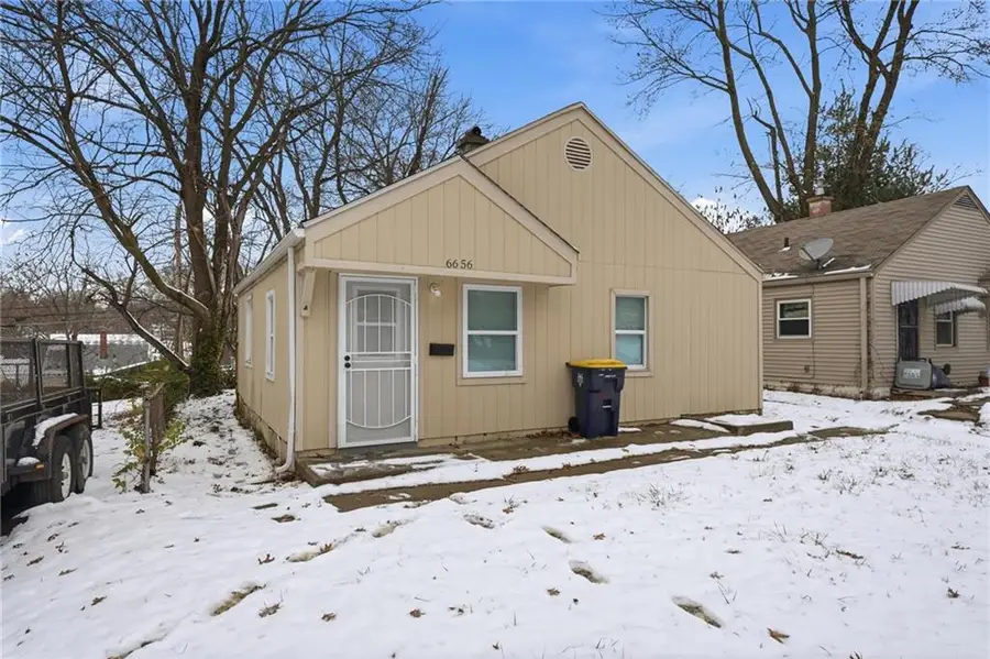 6656 Bales Avenue, Kansas City, MO 64132 - Image #3