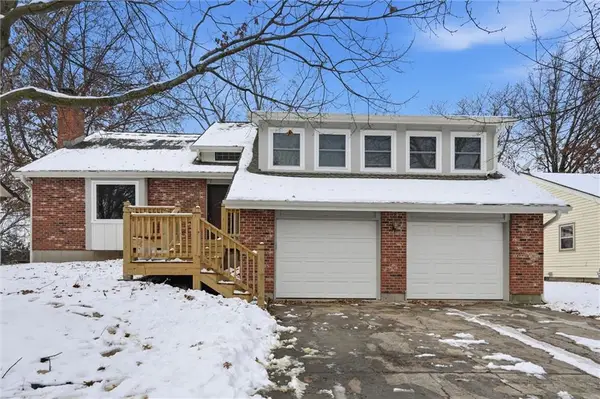 322 N Cherry Street, Gardner, KS 66030