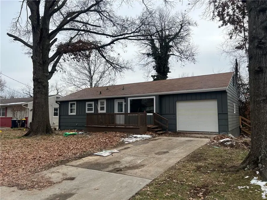 7507 E 76th Street, Kansas City, MO 64138 - #2