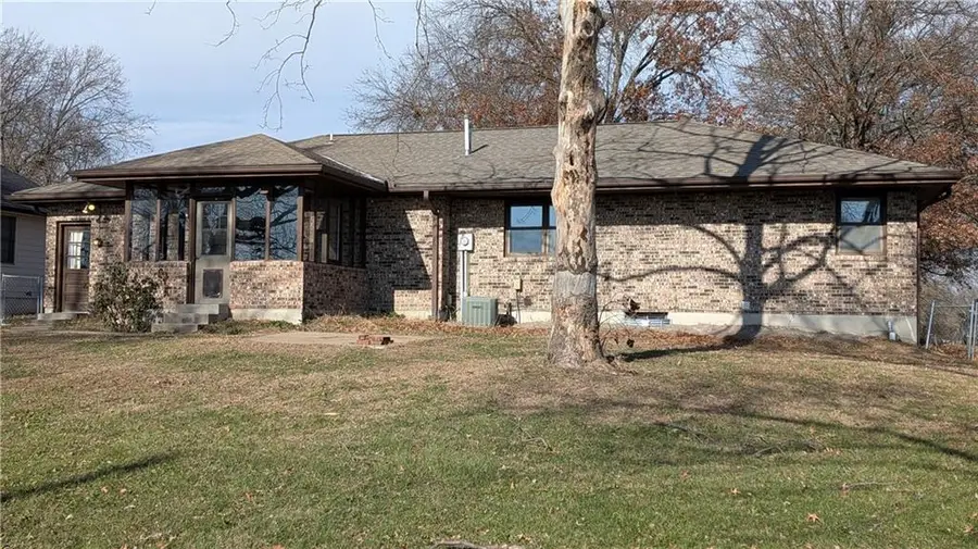 1408 Country Club Drive, Pleasant Hill, MO 64080 - Image #2