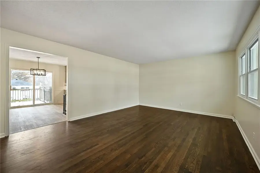 8001 Freeman Avenue, Kansas City, KS 66112 - Image #3