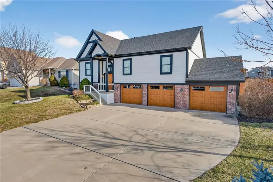 3701 N 153rd Street, Basehor, KS 66007 - Image #2