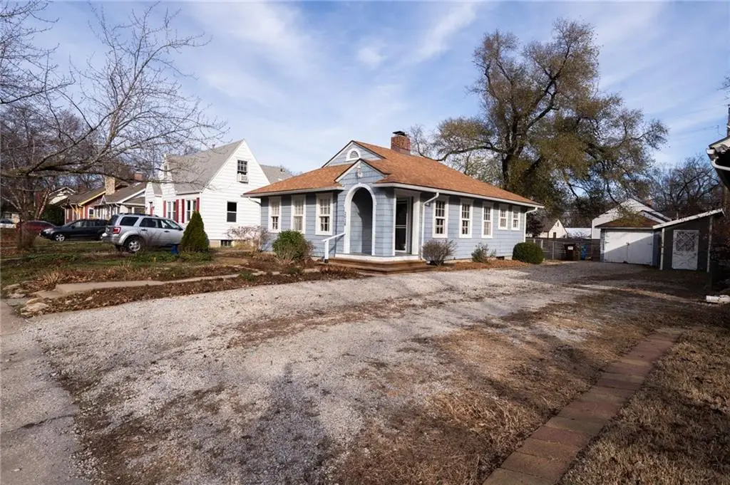 2028 New Hampshire Street, Lawrence, KS 66046 - Image #1