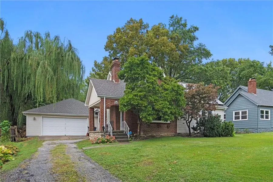 2718 Windsor Avenue, Independence, MO 64052 - Image #2