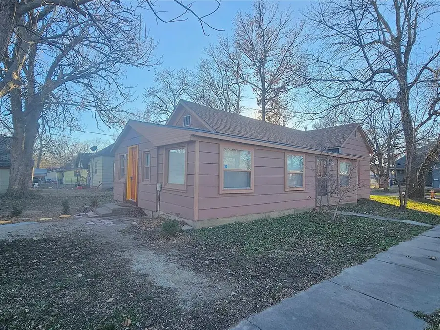 301 S Third Street, Iola, KS 66749 - Image #2