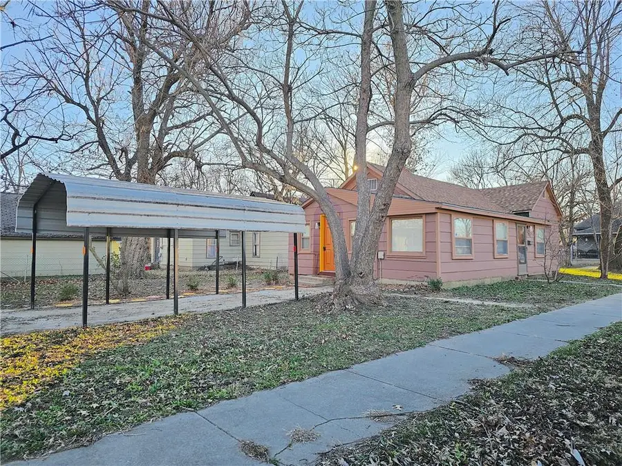 301 S Third Street, Iola, KS 66749 - Image #3
