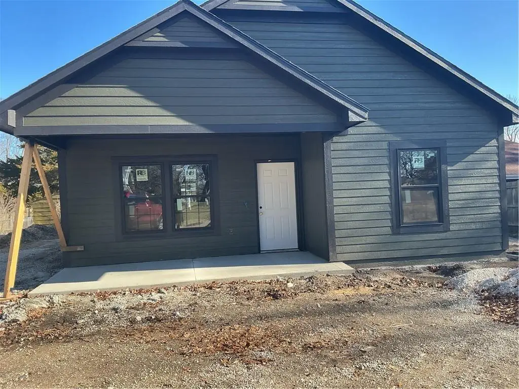 707 N Sycamore Street, Ottawa, KS 66067 - Image #1