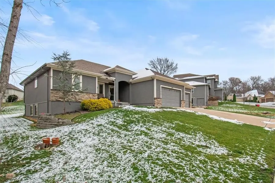 1205 SE Woodbine Drive, Blue Springs, MO 64014 - Image #3