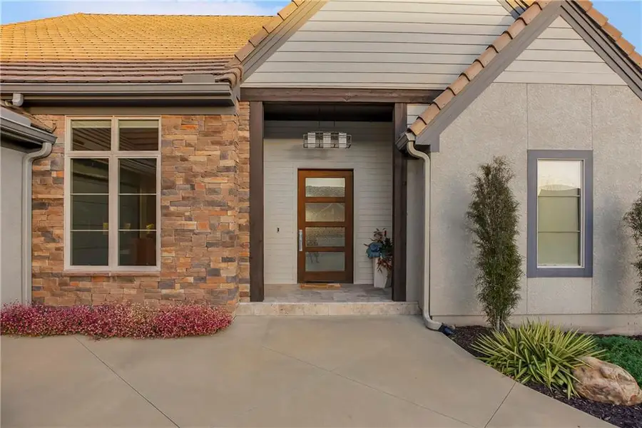 14945 Chadwick Street, Overland Park, KS 66224 - Image #2