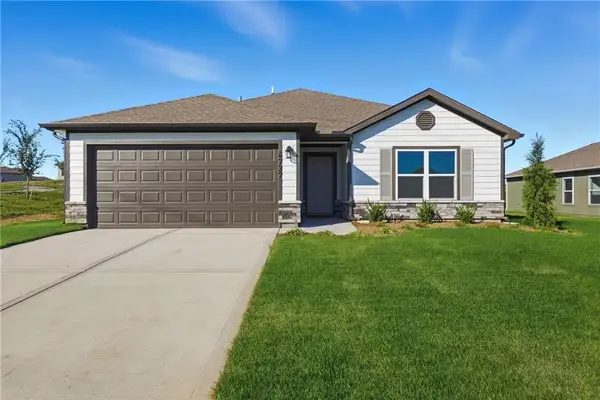 20248 W 194th Terrace, Spring Hill, KS 66083