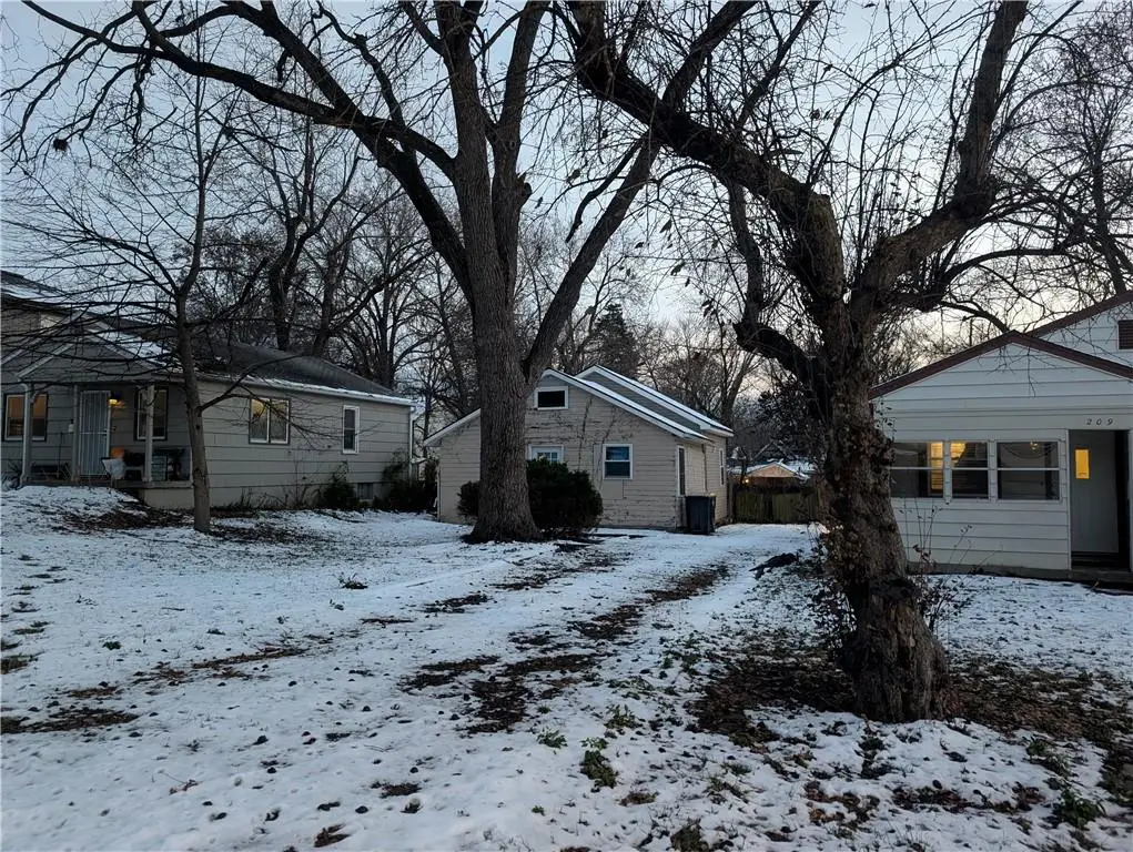 207 W 78th Street, Kansas City, MO 64114 - Image #1