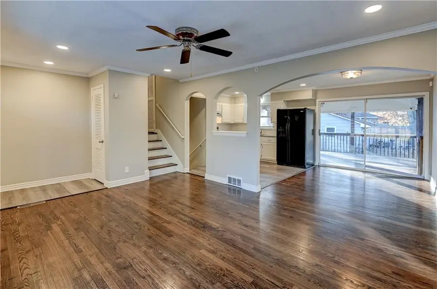 9916 Blue Ridge Boulevard, Kansas City, MO 64134 - Image #2