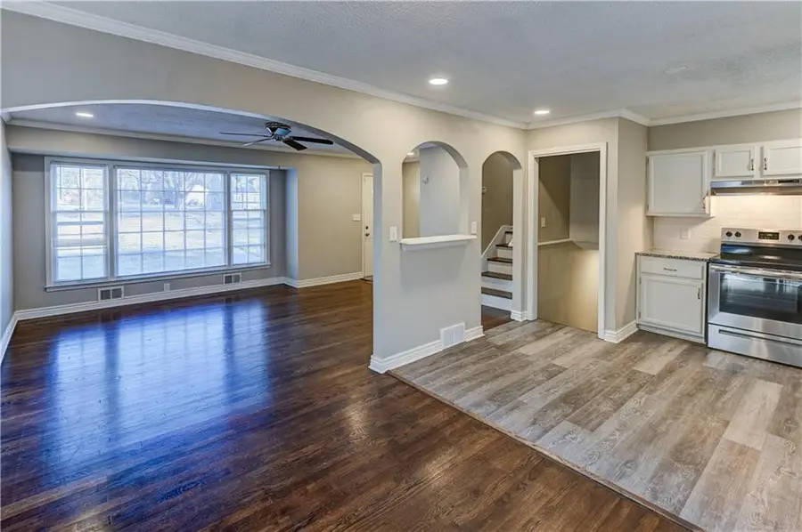 9916 Blue Ridge Boulevard, Kansas City, MO 64134 - Image #3