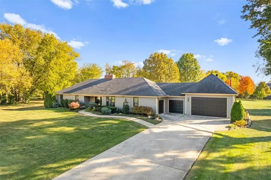 12001 W 154th Terrace, Overland Park, KS 66221 - Image #2