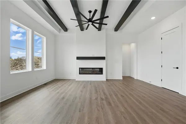 1607 NW 105th Terrace, Kansas City, MO 64155