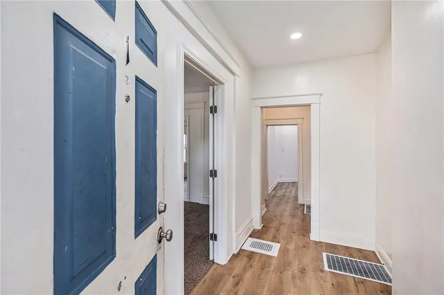 3916 Warwick Boulevard, Kansas City, MO 64111 - Image #2