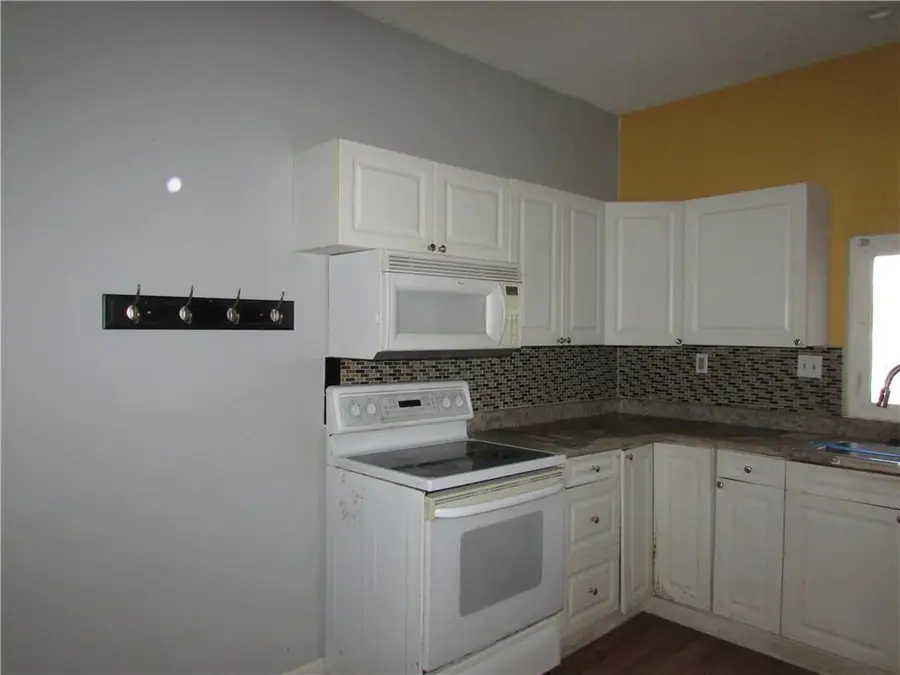 726 Pacific Avenue, Osawatomie, KS 66064 - Image #2