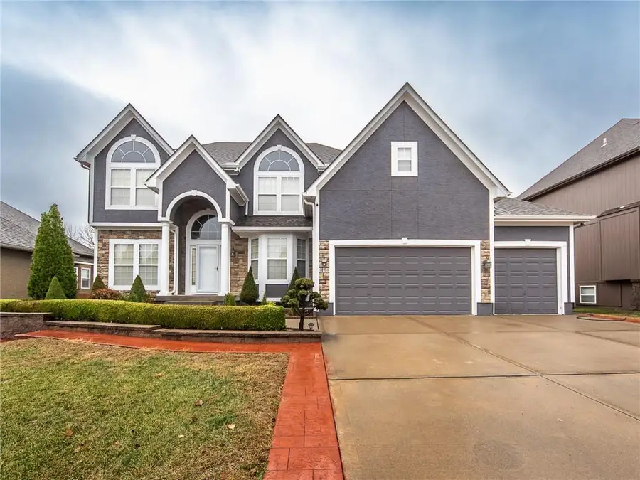 916 SW 33rd Street, Lees Summit, MO 64082 - Image #3