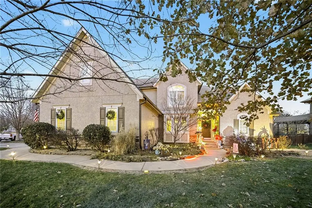 15206 W 164th Terrace, Olathe, KS 66062 - Image #1