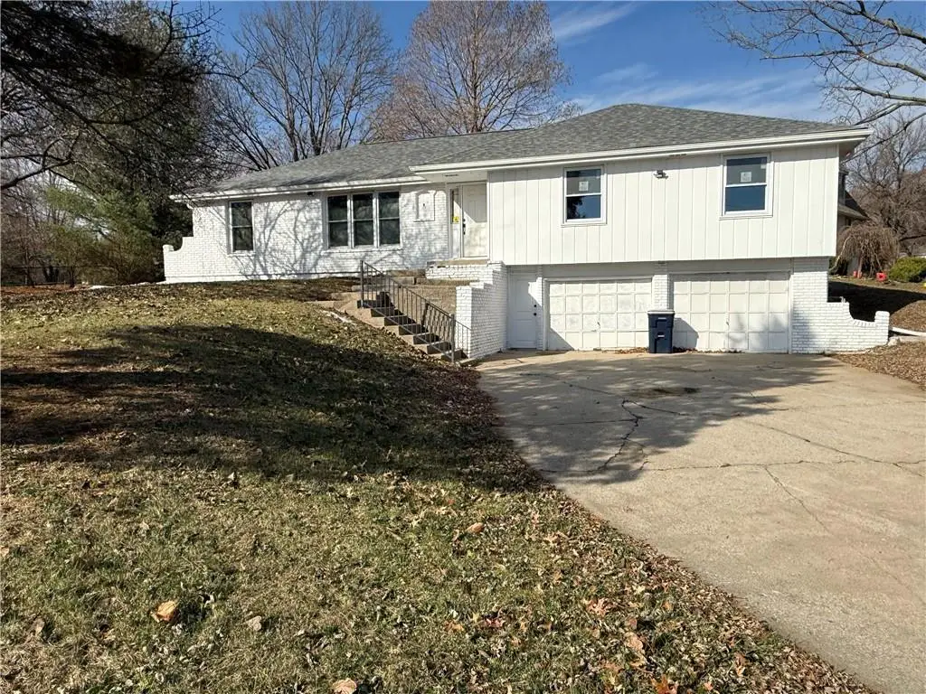 9600 N Campbell Drive, Kansas City, MO 64155 - Image #1