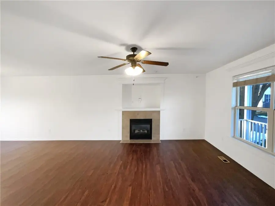 12202 N Highland Avenue, Kansas City, MO 64165 - Image #3