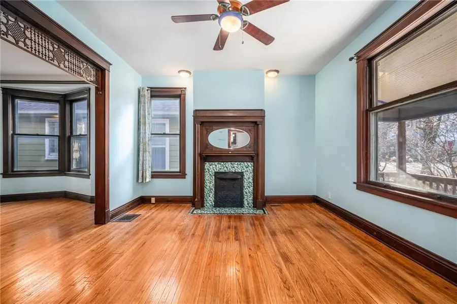 3953 Wyoming Street, Kansas City, MO 64111 - Image #2