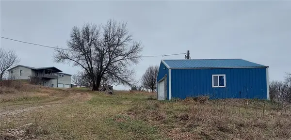 34443 S Adams Road, Melvern, KS 66510
