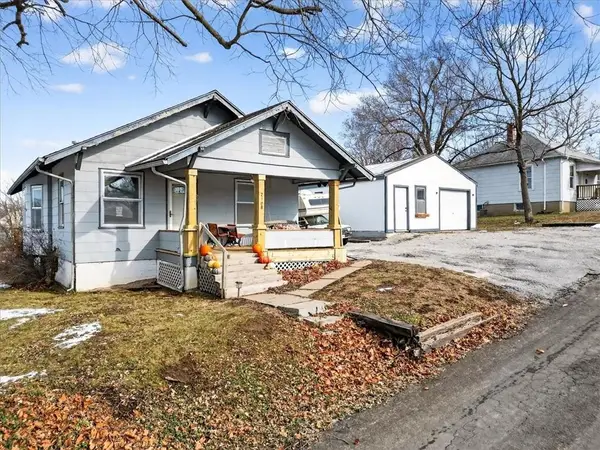 2108 Madison Street, Lexington, MO 64067