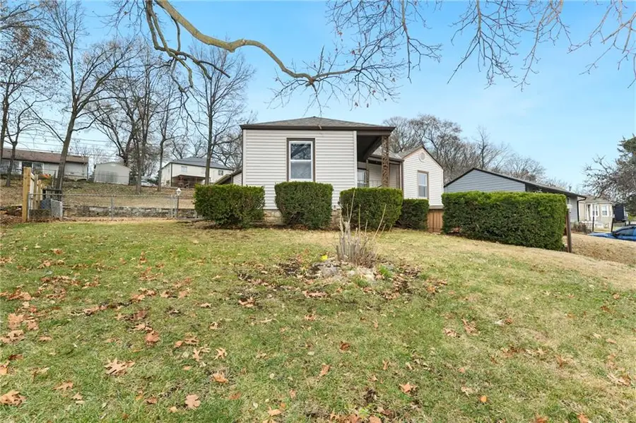 2218 Forest Lane, Kansas City, KS 66106 - Image #2