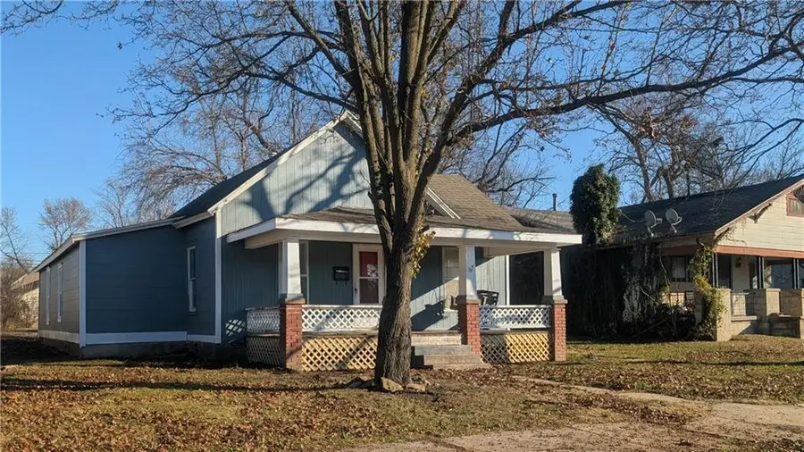 309 S Elm Street, Iola, KS 66749 - Image #2