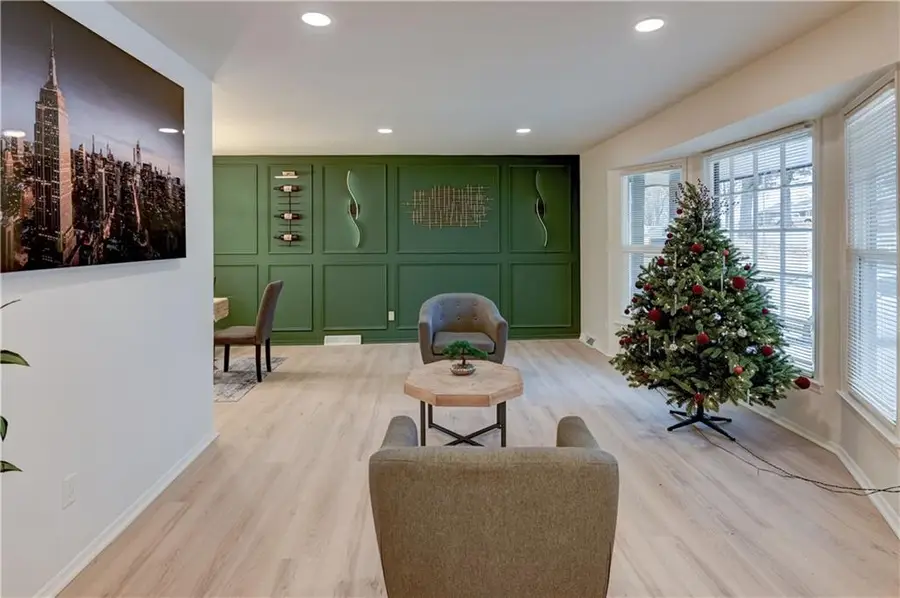 10436 Askew Avenue, Kansas City, MO 64137 - Image #3