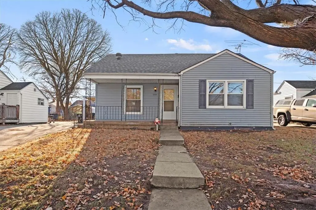 1221 E 25th Avenue, Kansas City, MO 64116 - Image #1