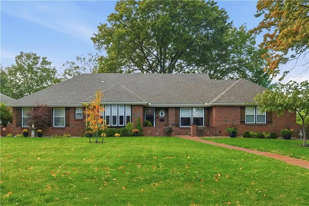 6300 Dearborn Drive, Mission, KS 66202 - Image #1