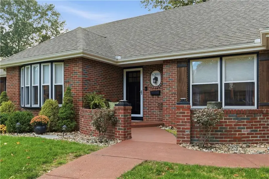 6300 Dearborn Drive, Mission, KS 66202 - Image #2