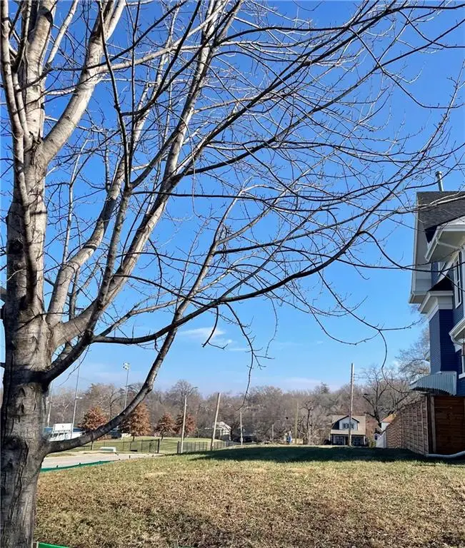 5401 Virginia Avenue, Kansas City, MO 64110 - #2