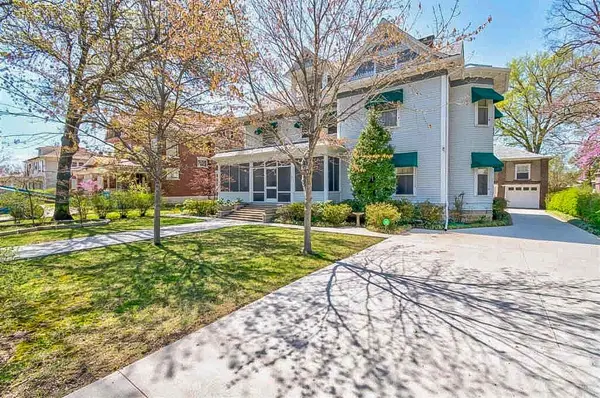 702 Spruce Street, Coffeyville, KS 67337