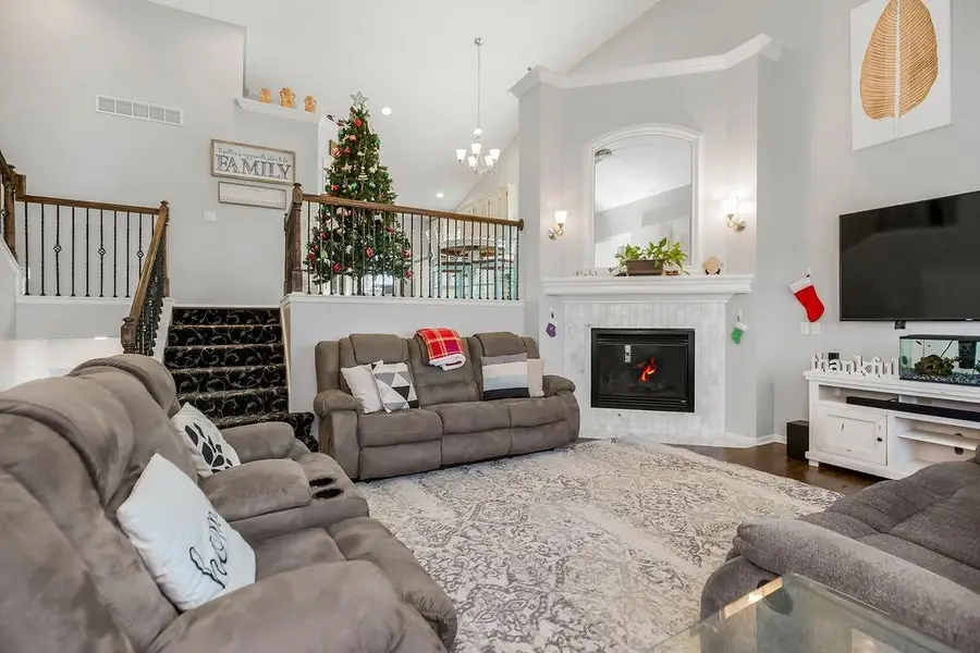 705 S Spruce Circle, Gardner, KS 66030 - Image #3