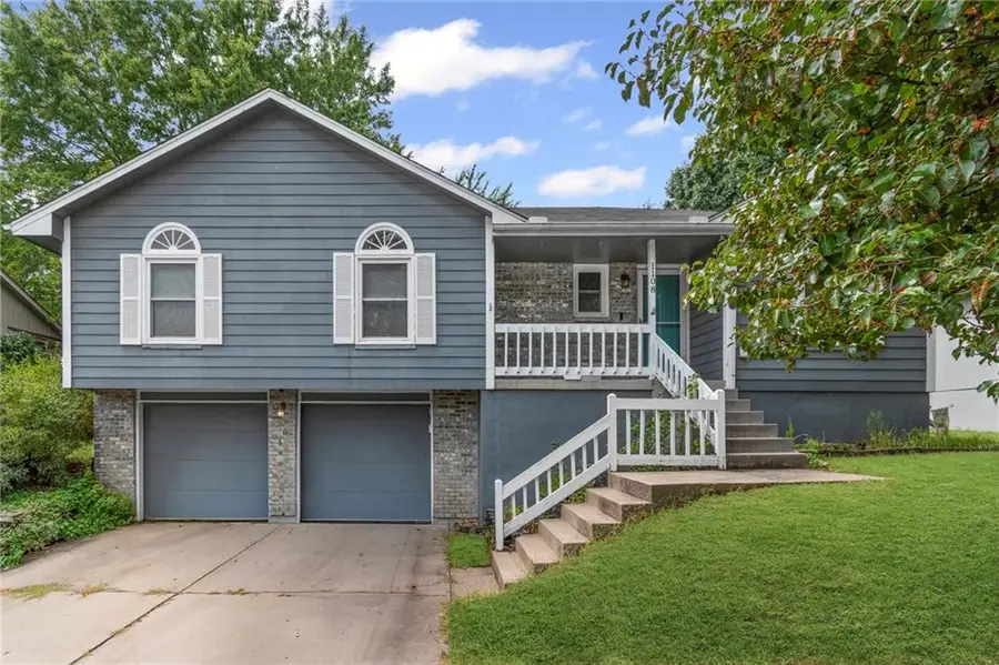 1108 NE Ridgeview Drive, Lees Summit, MO 64086 - Image #2