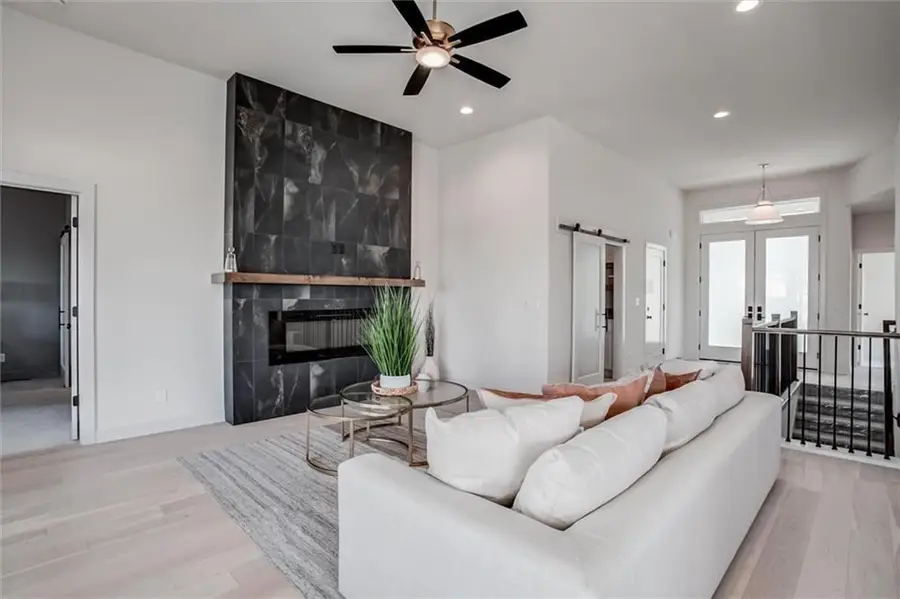 2701 Wheatley Drive, Blue Springs, MO 64029 - #3