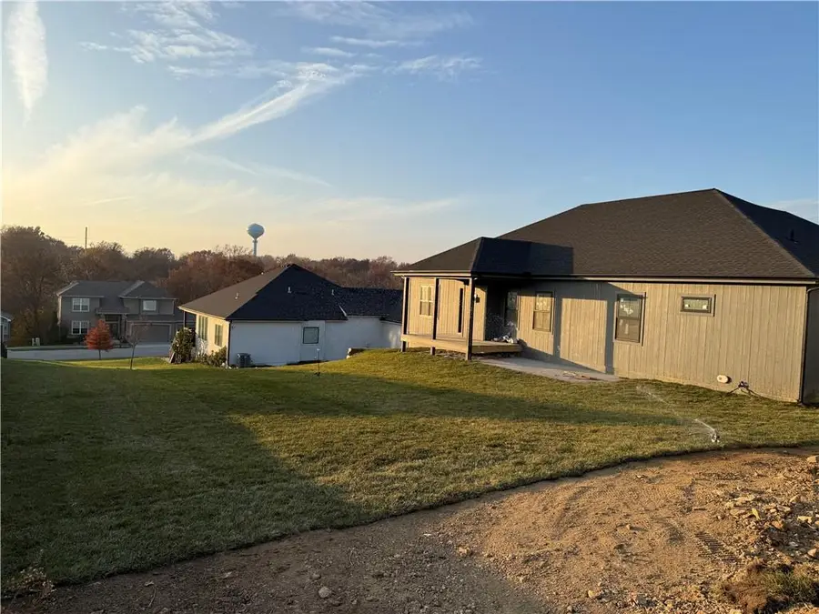 804 SE Pine Court, Blue Springs, MO 64014 - #3