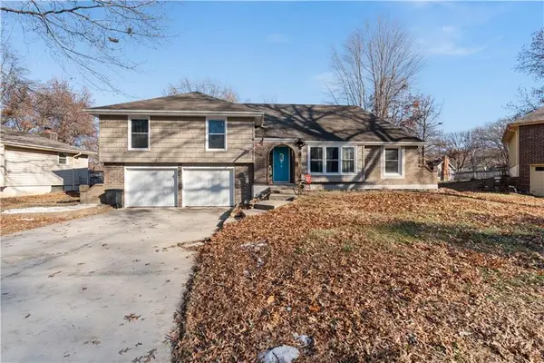 1324 SW 22nd Street, Blue Springs, MO 64015