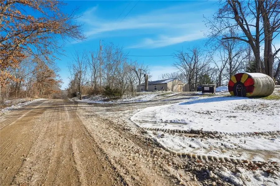 36131 W 130th Street, Rayville, MO 64084 - Image #2