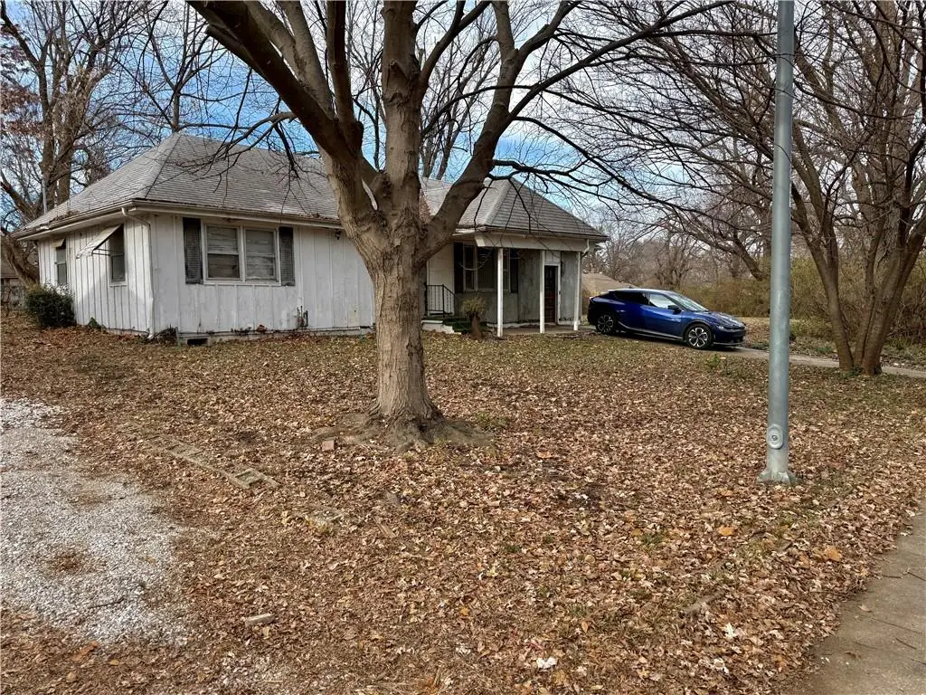 10802 Bennington Avenue, Kansas City, MO 64134 - Image #1