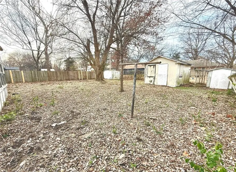 10802 Bennington Avenue, Kansas City, MO 64134 - Image #2