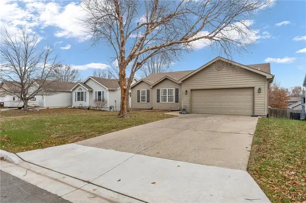 528 Durham Court, Lawrence, KS 66049