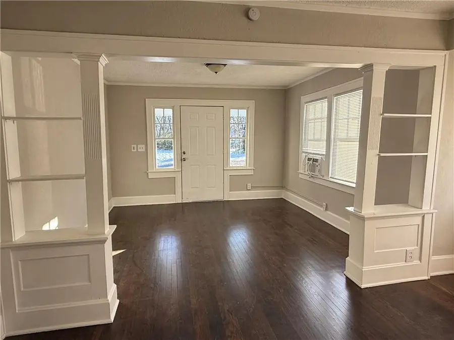 1910 E 80th Street, Kansas City, MO 64132 - Image #2